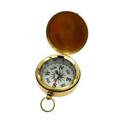 Žalvarinis kompasas su dangteliu