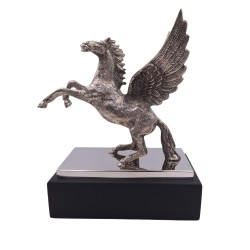 Dekoratyvinė Pegaso figūrėlė ant medinio pagrindo OriginaliosDovanos
