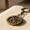 Žalvarinis astrolabijos raktų pakabukas